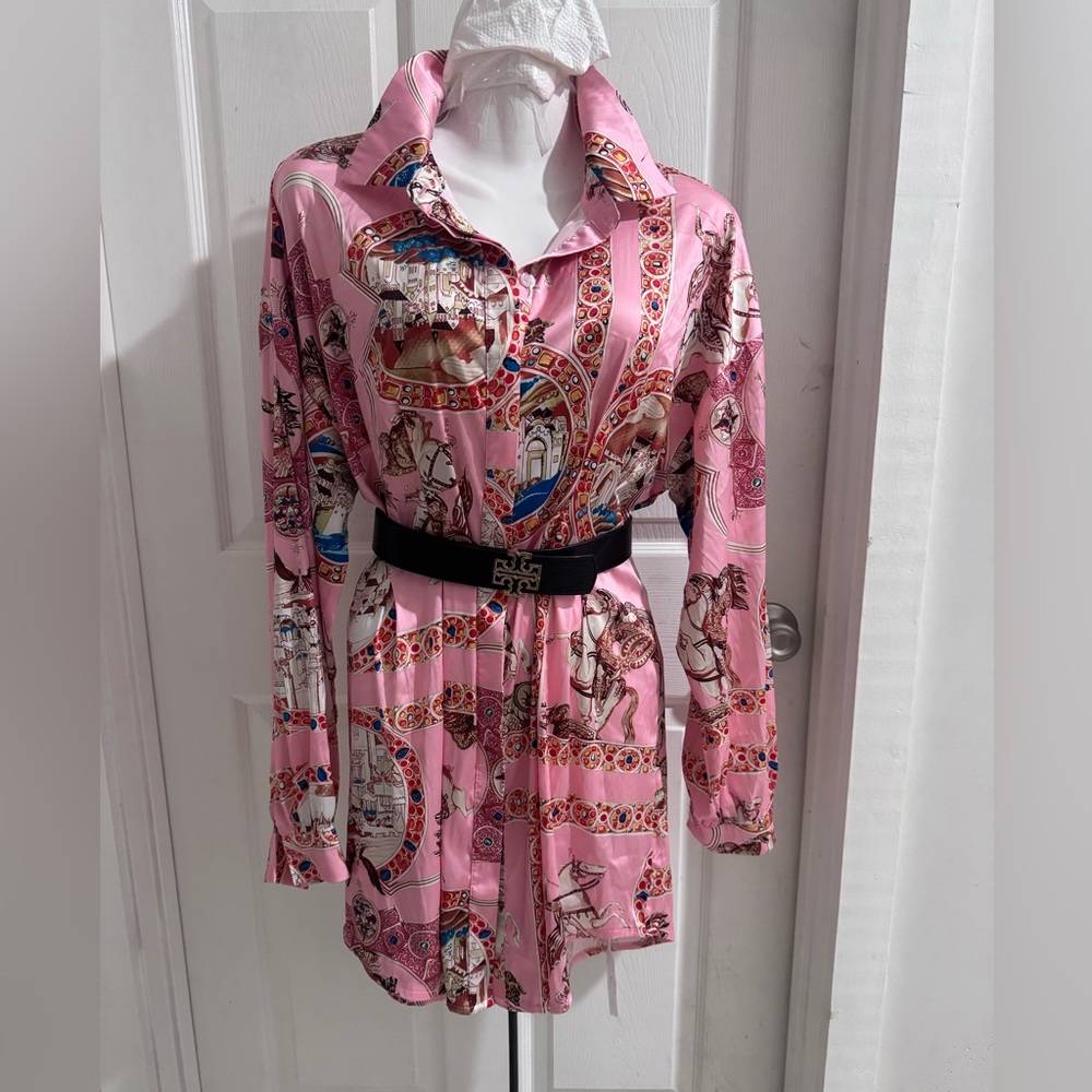 Beautiful akira dress size L . No belt